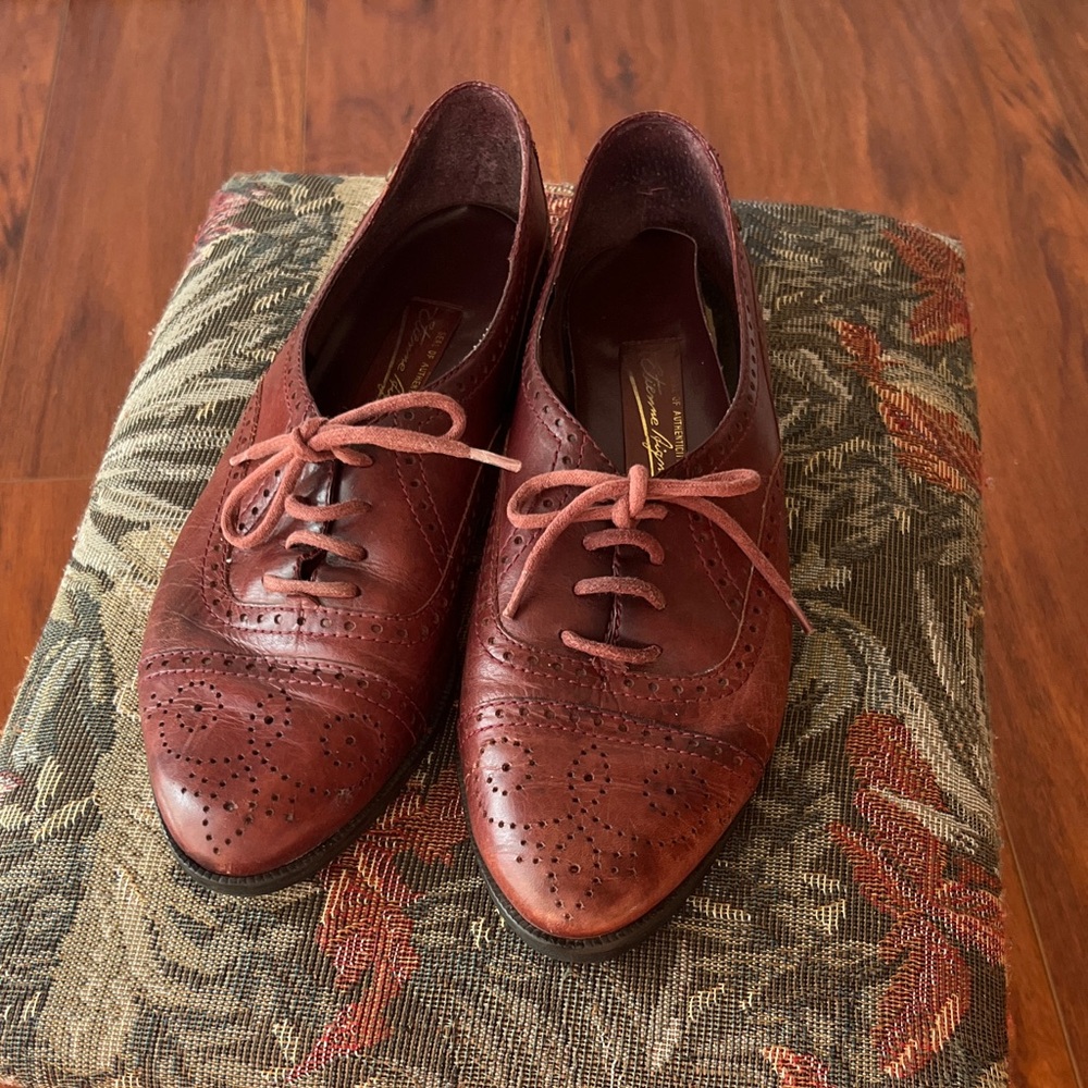 Etienne Aigner Brown Leather Lace-Up Flats